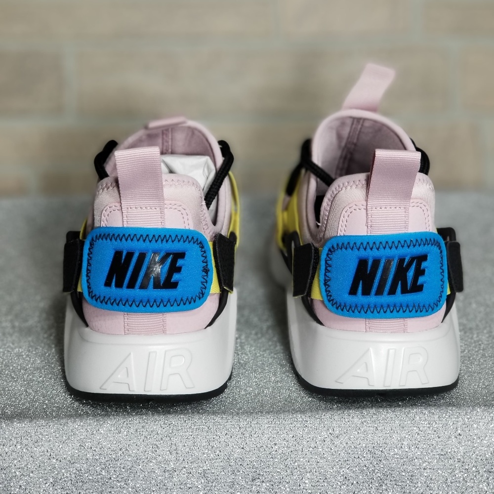 Nike Air Huarache City Low - Picture 3 of 4